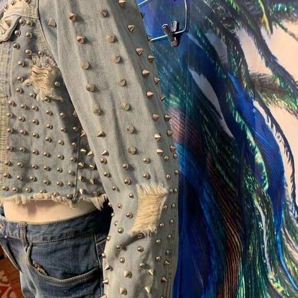 Women’s Blue Jean Riveted Studs & Spikes Denim Jacket - Picture 6 of 17
